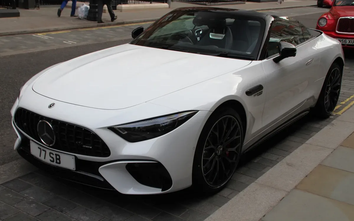 Mercedes Benz SL 2021-now