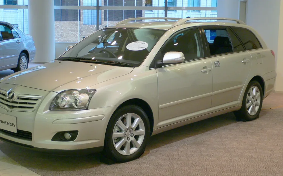 Toyota Avensis 2003-2009