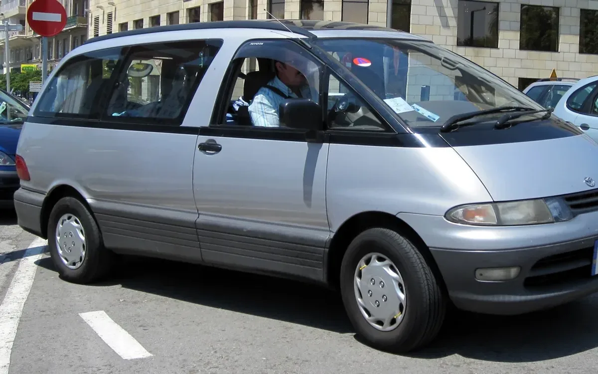 Toyota Estima 2000-2006