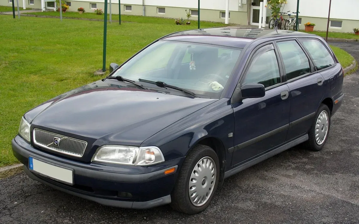 Volvo V40 1995-2004