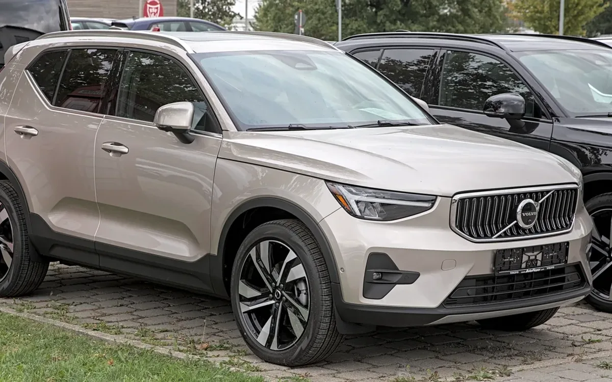 Volvo Xc40 2022-now