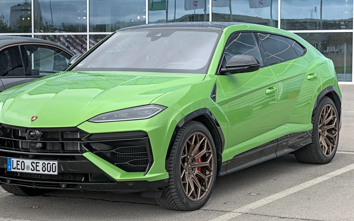 Lamborghini Urus V8 Auto