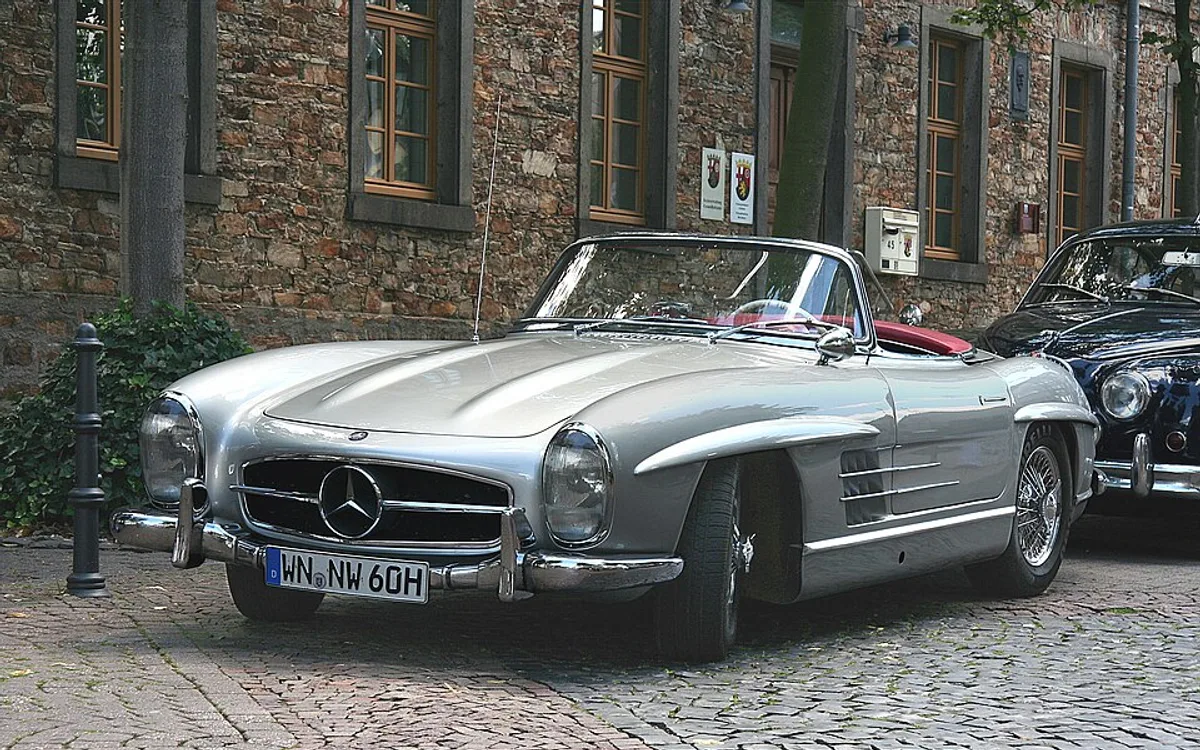 Mercedes Benz 300