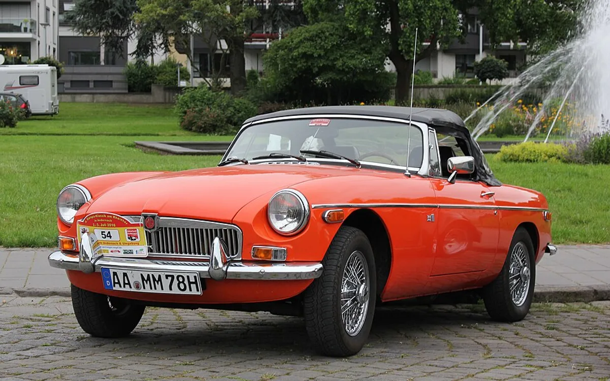 MG B GT