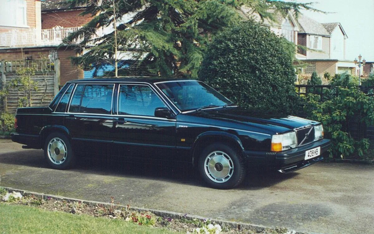Volvo 700 Series